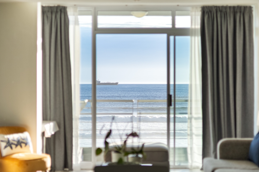 2 Bedroom Property for Sale in Bloubergstrand Western Cape